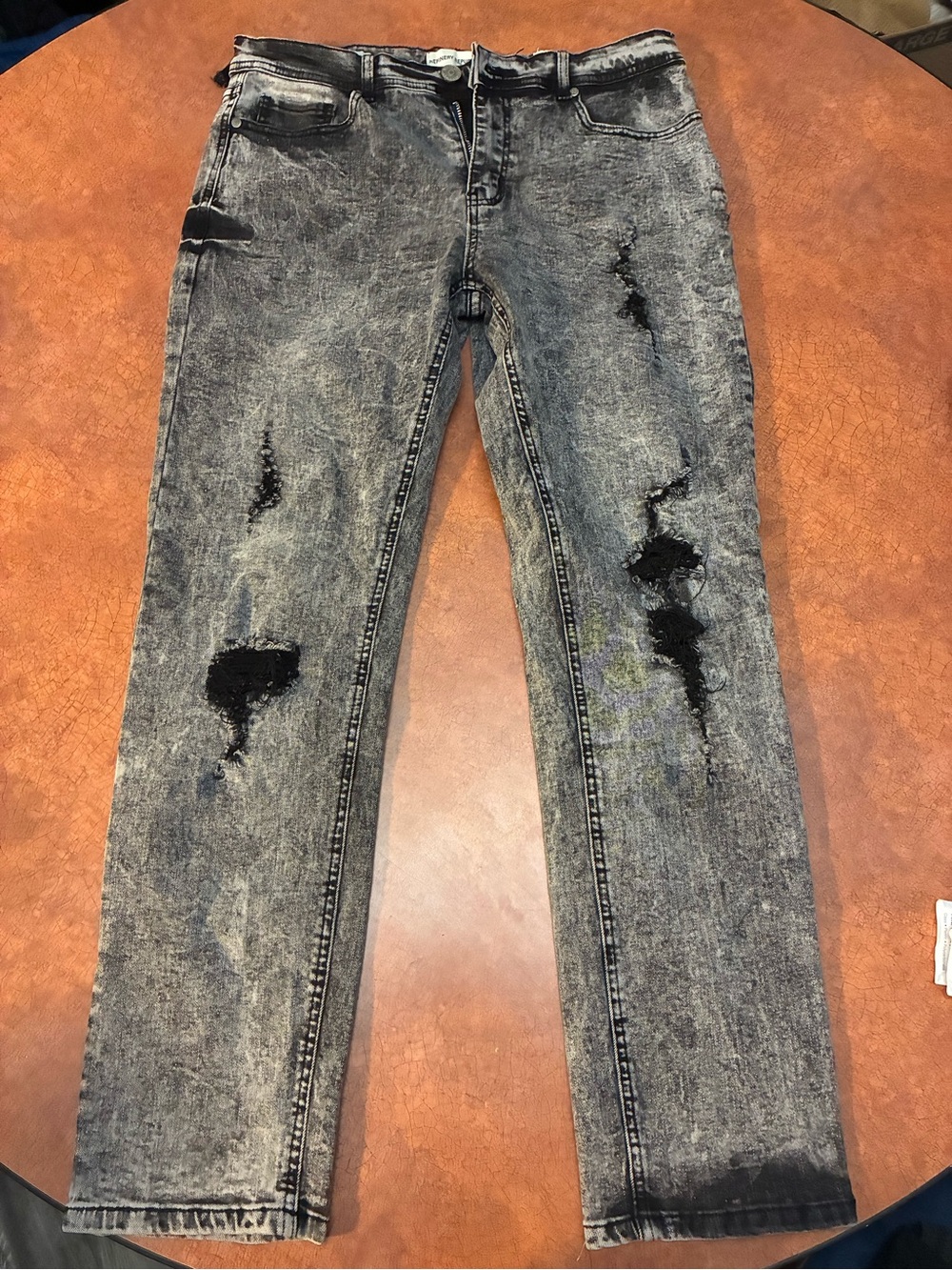 Distressed Grey Men’s Slim Jeans